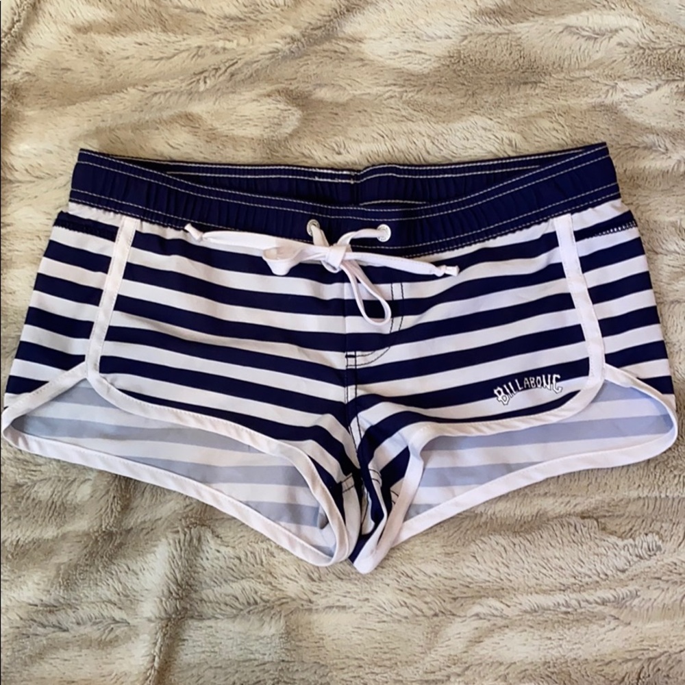 NWOT Billabong shorts